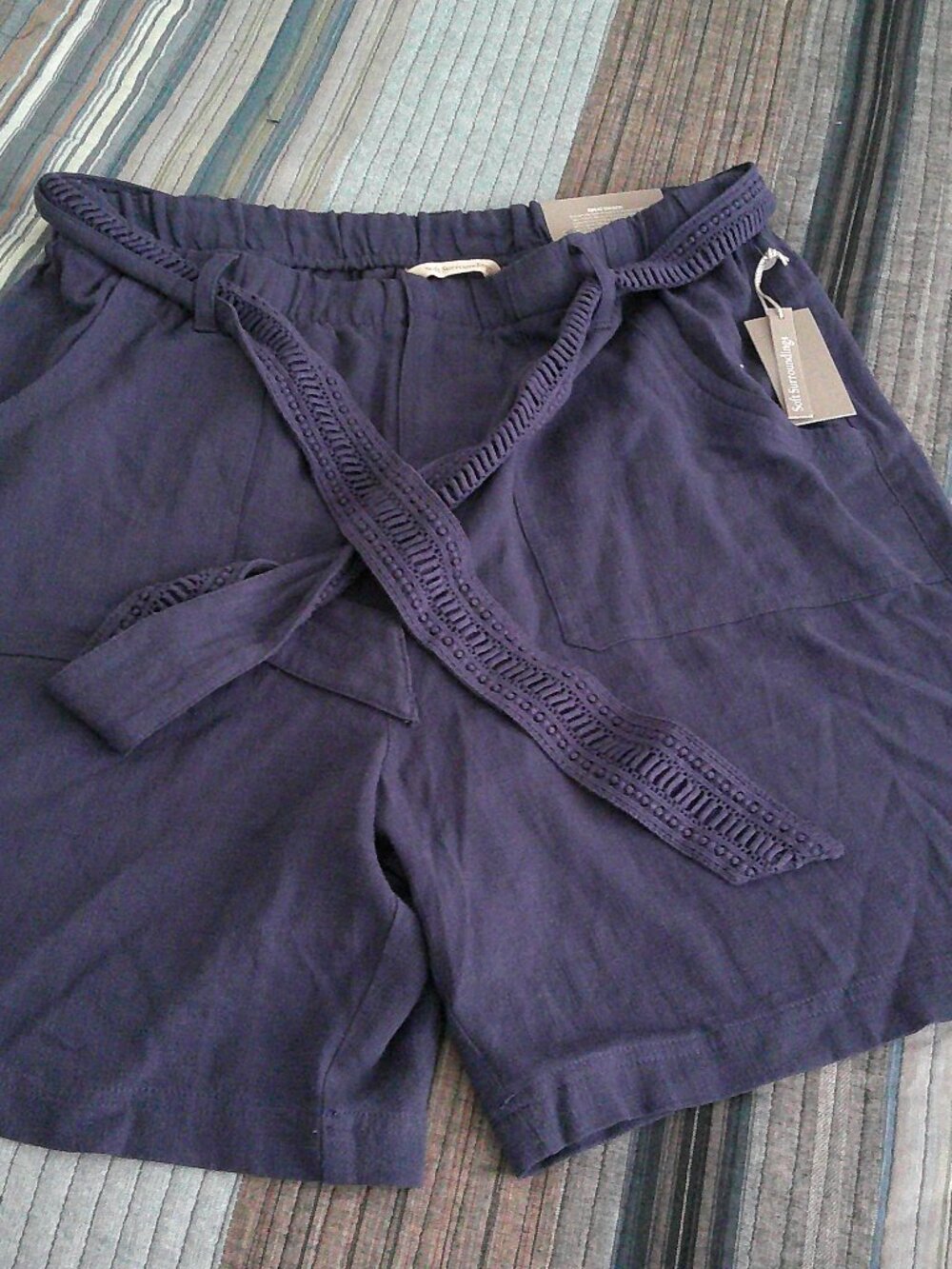 Soft Surroundings Summer Breeze Solid Guaze Shorts  Size Large NWT